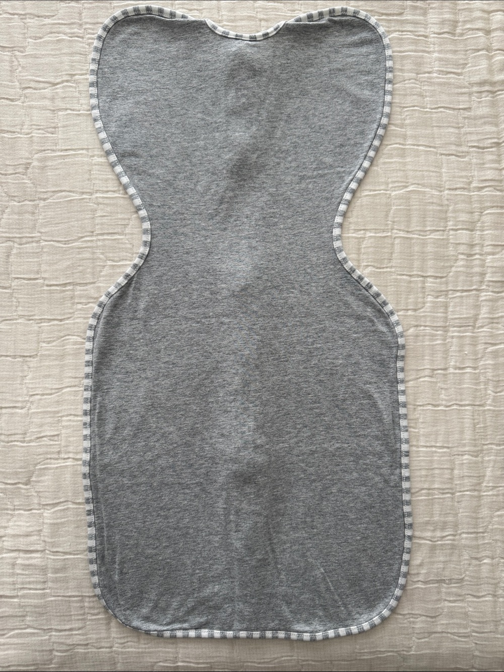 Love to dream Wing Style Swaddle - Grey, Size M, 13-19 lbs - Picture 4 of 6